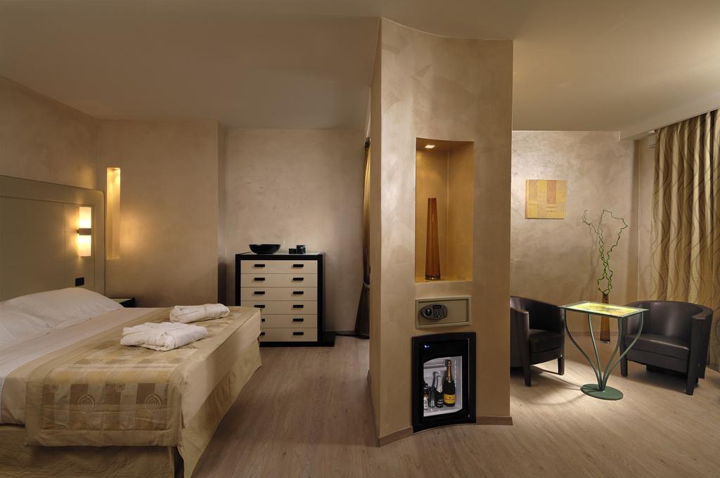 Hotel La Cartiera Vignola  Extérieur photo